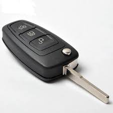 מנעולן רכב משכפל מפתחות (1)